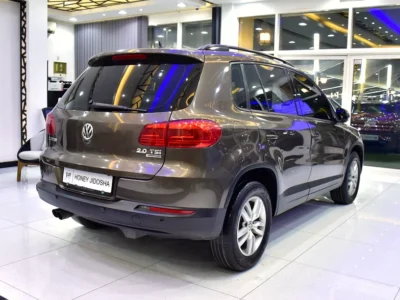 2015 Volkswagen Tiguan SE 4 Cylinder Petrol Engine Brown Black Crossover GCC Specs