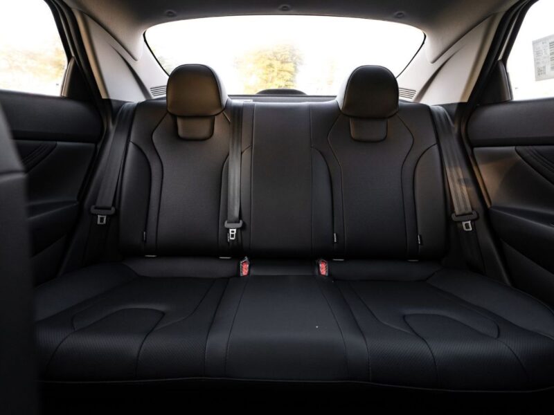 2025 Hyundai Elantra 1.5L ELITE 4 Cylinder Petrol Engine White Black Sedan Automatic