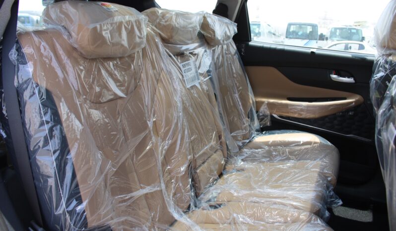 2023 Hyundai Santa Fe 2.5 Litres 4-Cylinder Petrol Engine White Tan SUV GCC Specs FWD