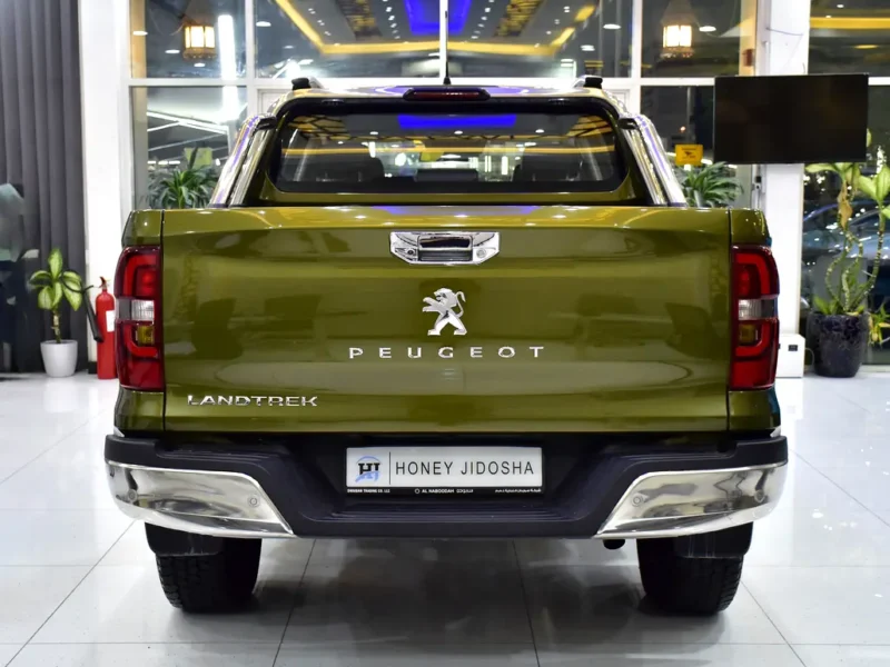 2023 Peugeot Landtrek DC 4X4 4 Cylinder Petrol Engine Green Black Pick Up Truck GCC