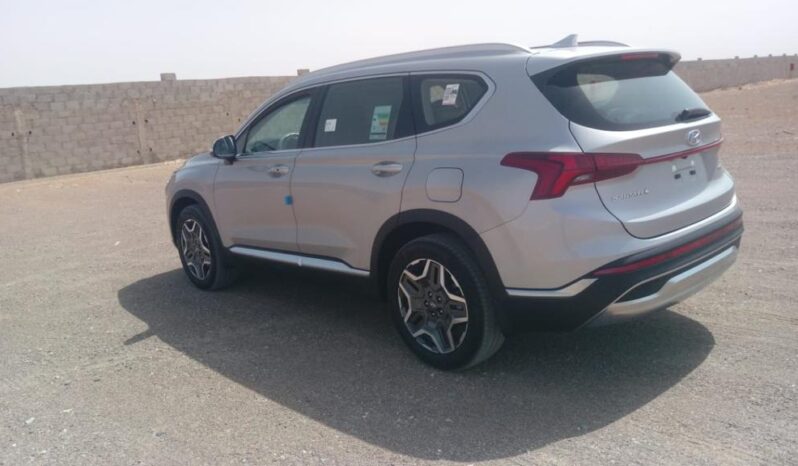 2023 Hyundai Santa Fe 2.5 Litres 4-Cylinder Petrol Engine Silver Tan SUV GCC Specs FWD