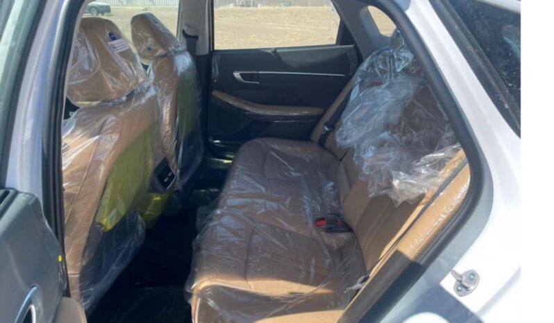 2024 Hyundai Sonata 2.5 Litres Turbocharged 4 Cylinder Petrol Engine White Tan Sedan FWD