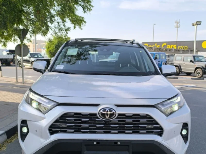2025 Toyota RAV4 2.0 Litres 4 Cylinder Petrol Engine FULL OPTION White Black SUV