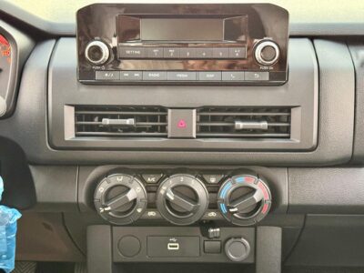 2025 Mitsubishi L200 GL Double Cab Petrol 2.4L 4 Cylinder Petrol Engine Black Pick Up Truck