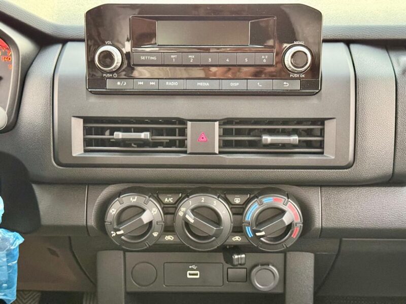 2025 Mitsubishi L200 GL Double Cab Petrol 2.4L 4 Cylinder Petrol Engine Black Pick Up Truck