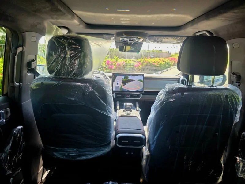 2024 Jetour T2 Luxury 2.0 Litres 4 Cylinder Petrol Engine Black SUV 8 GEAR SONY SOUND SYSTEM