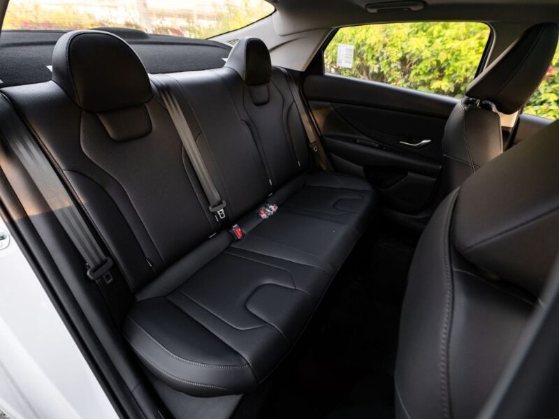 2025 Hyundai Elantra 1.5L ELITE 4 Cylinder Petrol Engine White Black Sedan Automatic