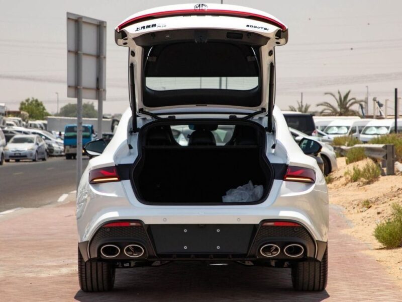 2025 MG 7 1.5 Litres Turbo 4 Cylinder Petrol Engine Elegance Edition White Black Sedan