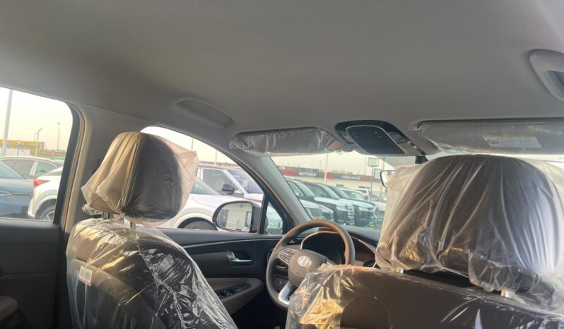 2023 Hyundai Santa Fe 2.5 Litres 4-Cylinder Petrol Engine Grey SUV GCC Specs FWD