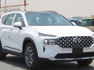 2023 Hyundai Santa Fe 2.5 Litres 4-Cylinder Petrol Engine White Tan SUV GCC Specs FWD