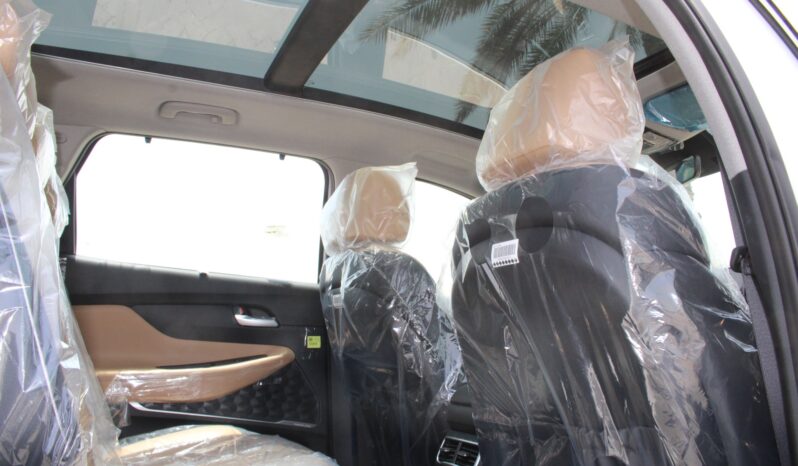 2023 Hyundai Santa Fe 2.5 Litres 4-Cylinder Petrol Engine White Tan SUV GCC Specs FWD