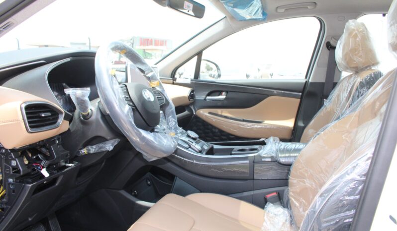 2023 Hyundai Santa Fe 2.5 Litres 4-Cylinder Petrol Engine White Tan SUV GCC Specs FWD