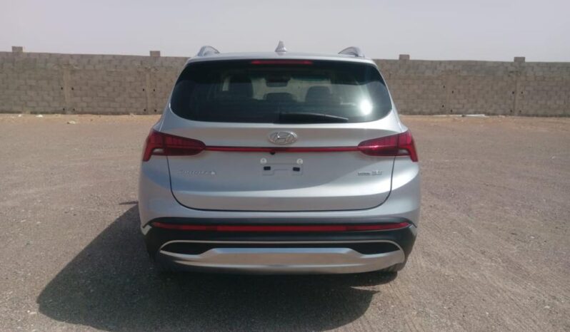 2023 Hyundai Santa Fe 2.5 Litres 4-Cylinder Petrol Engine Silver Tan SUV GCC Specs FWD