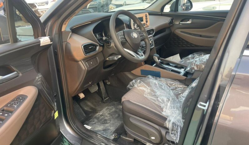 2023 Hyundai Santa Fe 2.5 Litres 4-Cylinder Petrol Engine Grey SUV GCC Specs FWD