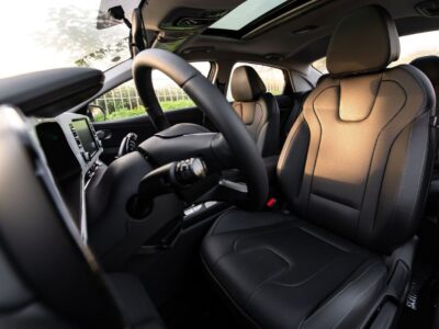 2025 Hyundai Elantra 1.5L ELITE 4 Cylinder Petrol Engine White Black Sedan Automatic