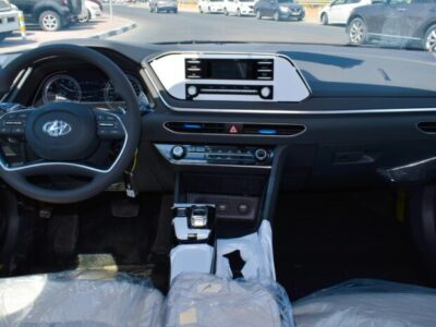 2024 Hyundai Sonata 2.5 Litres Turbocharged 4 Cylinder Petrol Engine White Beige Sedan FWD
