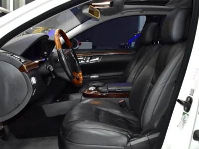 2008 Mercedes-Benz S-Class S 550 8 Cylinder Petrol Engine White Black Sedan