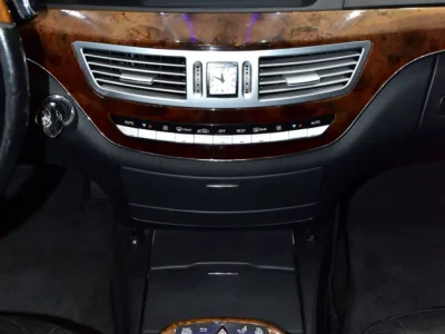 2008 Mercedes-Benz S-Class S 550 8 Cylinder Petrol Engine White Black Sedan