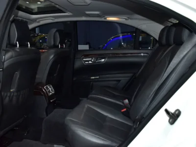 2008 Mercedes-Benz S-Class S 550 8 Cylinder Petrol Engine White Black Sedan