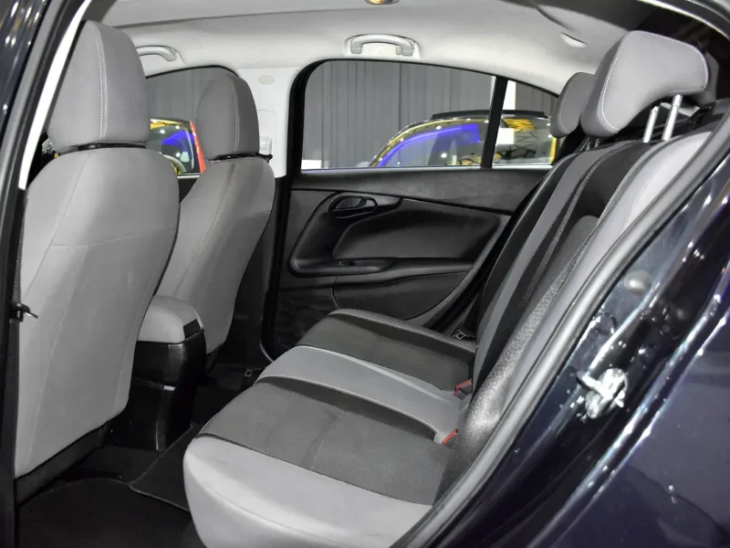 2017 Dodge Neon SE 4 Cylinder Petrol Engine Black Sedan GCC Specs