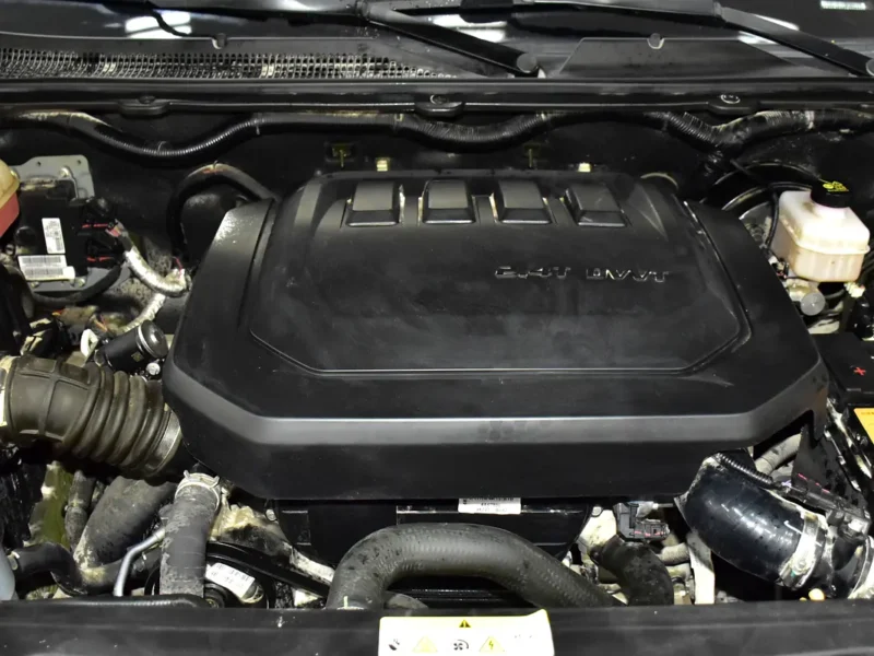 2023 Peugeot Landtrek DC 4X4 4 Cylinder Petrol Engine Green Black Pick Up Truck GCC