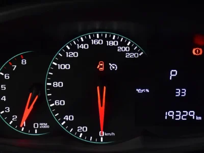 2017 Chevrolet Trax LT 4 Cylinder Petrol Engine White Grey Crossover GCC Specs