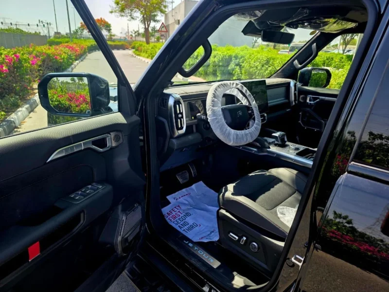 2024 Jetour T2 Luxury 2.0 Litres 4 Cylinder Petrol Engine Black SUV 8 GEAR SONY SOUND SYSTEM