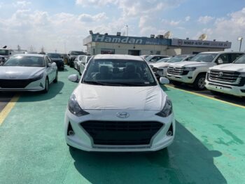 2023 Hyundai i10 1.0 Litres 3 Cylinder Petrol Engine White Beige Hatchback