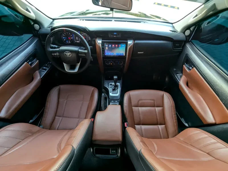 2018 Toyota Fortuner EXR FACELIFTED 2025 GCC Specs V4 2.7L Black Brown SUV