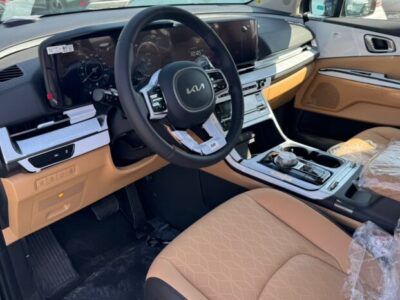 2024 Kia Carnival 3.5 Litre V6 Petrol Engine Black Tan MPV FWD GCC Specs