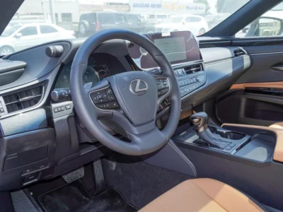 2025 Lexus ES300h 2.5L Hybrid 4 Cylinders Engine White Tan Sedan GCC Specs