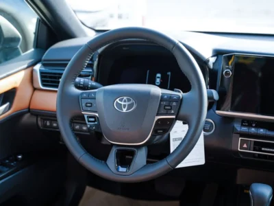 2026 Toyota Camry 4 Cylinder Petrol Engine White Tan Sedan GCC Specs