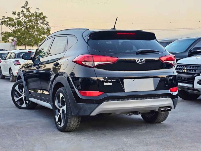 2017 Hyundai Tucson 1.6L TURBO LIMITED 4 Cylinder Petrol Engine Black SUV
