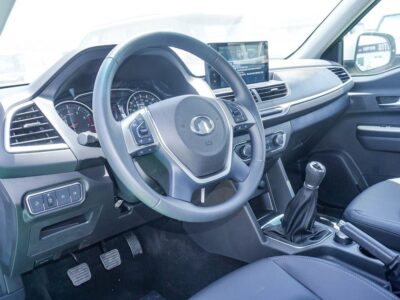 2025 Great Wall Wingle 2.4L 4 Cylinder Petrol Engine White Black Pick Up Truck 4WD