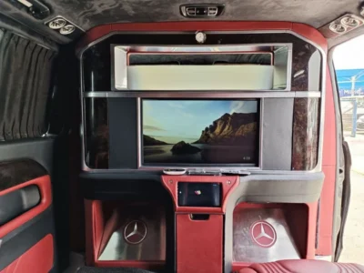 2022 Mercedes-Benz Vito V250 VITO VIP SEATS 2.0L 4 Cylinder PETROL Black Red Van