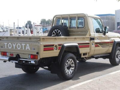 2025 Toyota Land Cruiser Pick Up LC79 Single Cabin 4.0L 6 Cylinders Engine Beige Tan