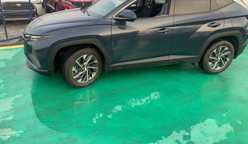 2024 Hyundai Tucson 1.6L Turbocharged 4 Cylinder Petrol Engine Blue Black SUV FWD