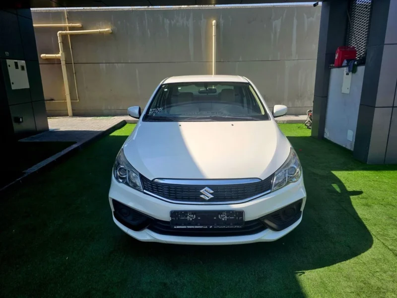 2024 Suzuki Ciaz GCC Specs 1.5 litres V4 Petrol Engine White Beige Sedan