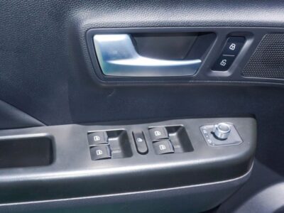 2025 Great Wall Wingle 2.4L 4 Cylinder Petrol Engine White Black Pick Up Truck 4WD