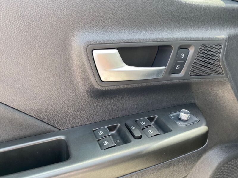 2025 Great Wall Wingle7 V4 2.4L Petrol White Black Pick Up Truck RWD Manual GCC