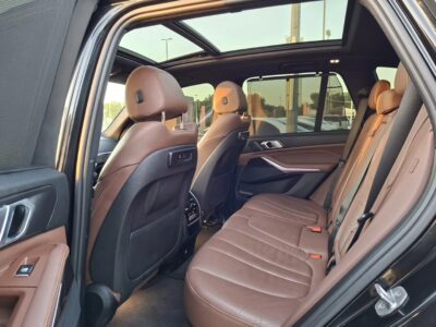 2020 BMW X5 Black Edition 3.0-liter Inline 6-cylinder TwinPower Turbo Engine Black Brown SUV