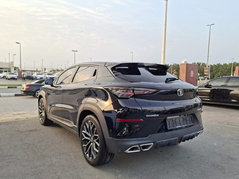 2023 Changan UNI-T 1.5-liter turbocharged 4-cylinder Engine Black Red SUV GCC