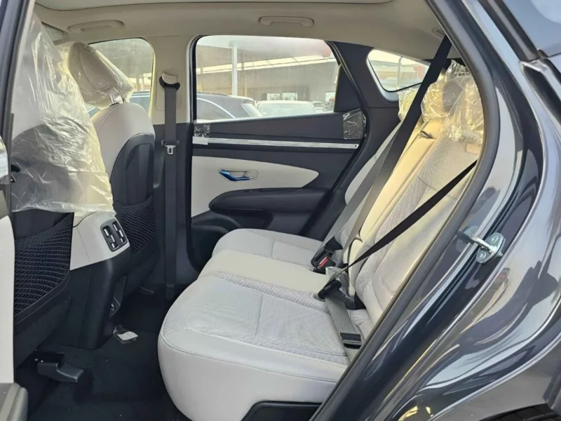 2024 Hyundai Tucson 1.6T V4 PETROL Engine Grey Beige SUV GCC Specs FULL OPTION