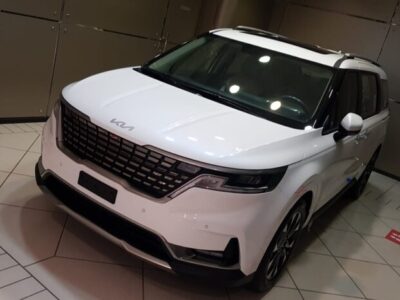 2024 Kia Carnival 3.5 Litre V6 Petrol Engine White Tan MPV FWD GCC Specs