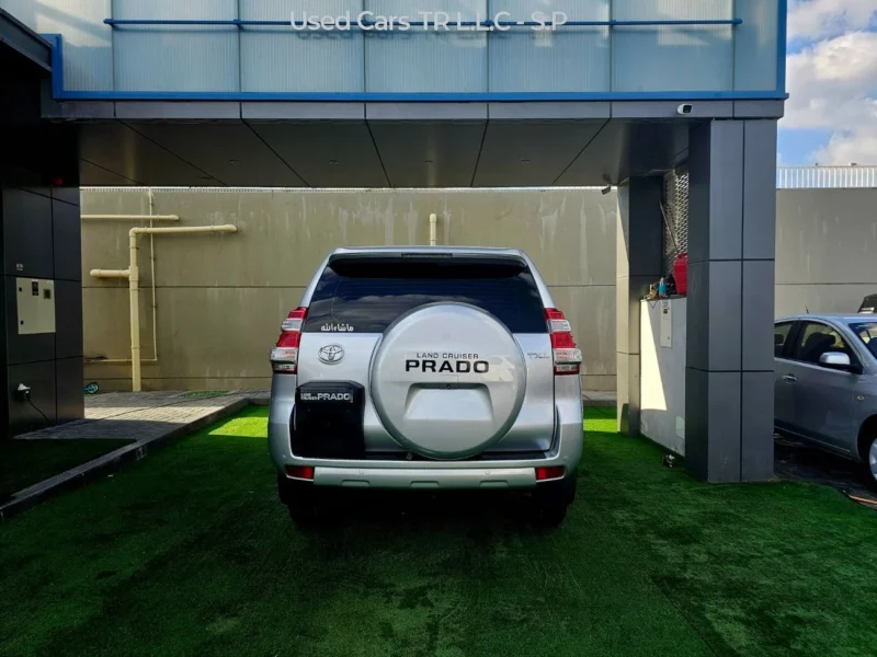 2015 Toyota Prado TXL V6 Petrol Engine 4.0 Litres Silver Beige SUV GCC Specs