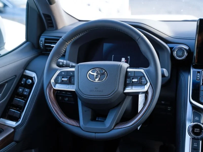 2026 Toyota Land Cruiser GXR 4.0L V6 Twin-Turbo Petrol Engine White Black SUV GCC