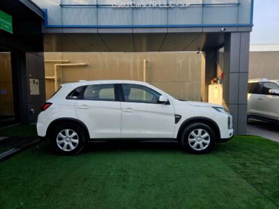 2022 Mitsubishi ASX GCC Specs GLX 2.0 Litres V4 Petrol Engine White Grey SUV