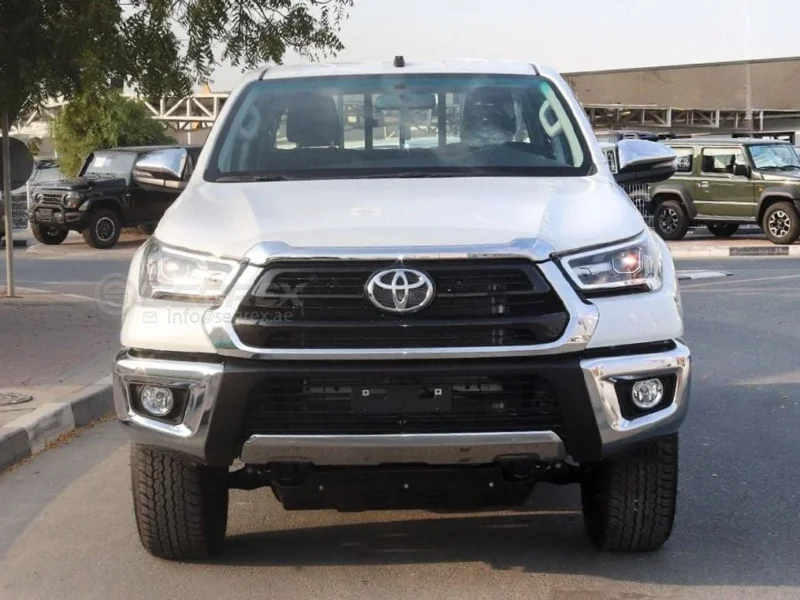2026 Toyota Hilux DC 2.7L 4 Cylinders Petrol Engine White Black Pick Up Truck 4WD