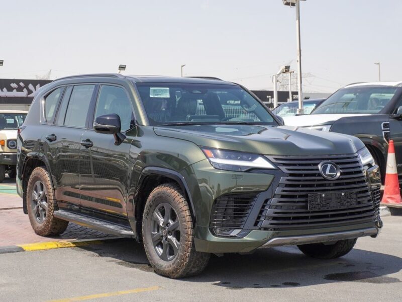 2025 Lexus LX600 3.5 Litres V6 Petrol Engine Green grey SUV GCC Specs