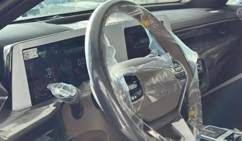 2024 Kia K8 3.5-liter V6 Petrol Engine Silver Beige Sedan FWD GCC Specs